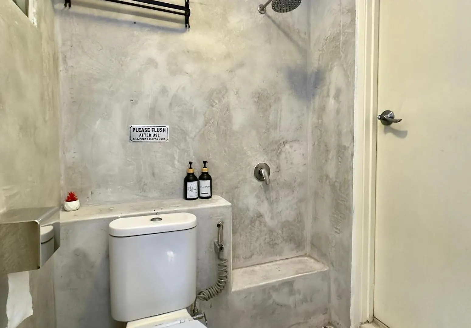 Cozy Homestay In Karpal Singh George Town 0*,  Malásia